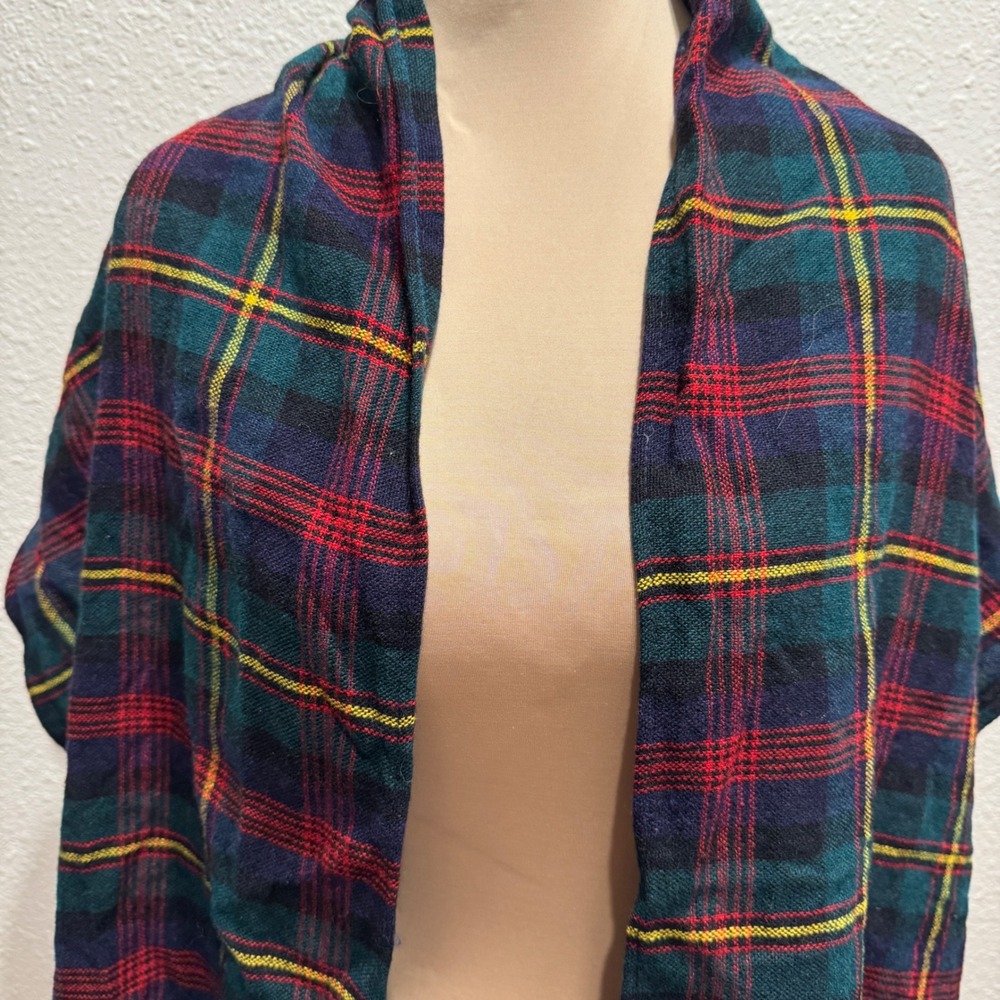 Vintage Wool Blend Tartan Plaid Scarf Green Red Navy Tassel Fringe 58x15.5